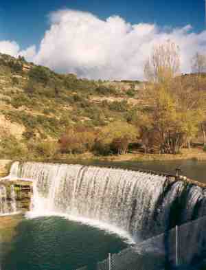 Presa de Bierge cerca de la casa rural Altaoja-Guara